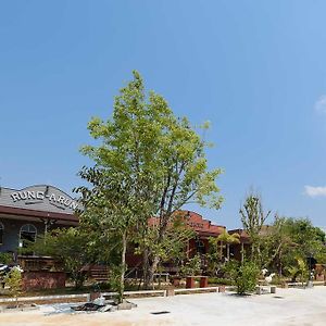 Cowboy Farm Resort Pattaya